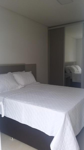Apartamento novo 3 quartos Home Club em frente ao mar de Ingleses